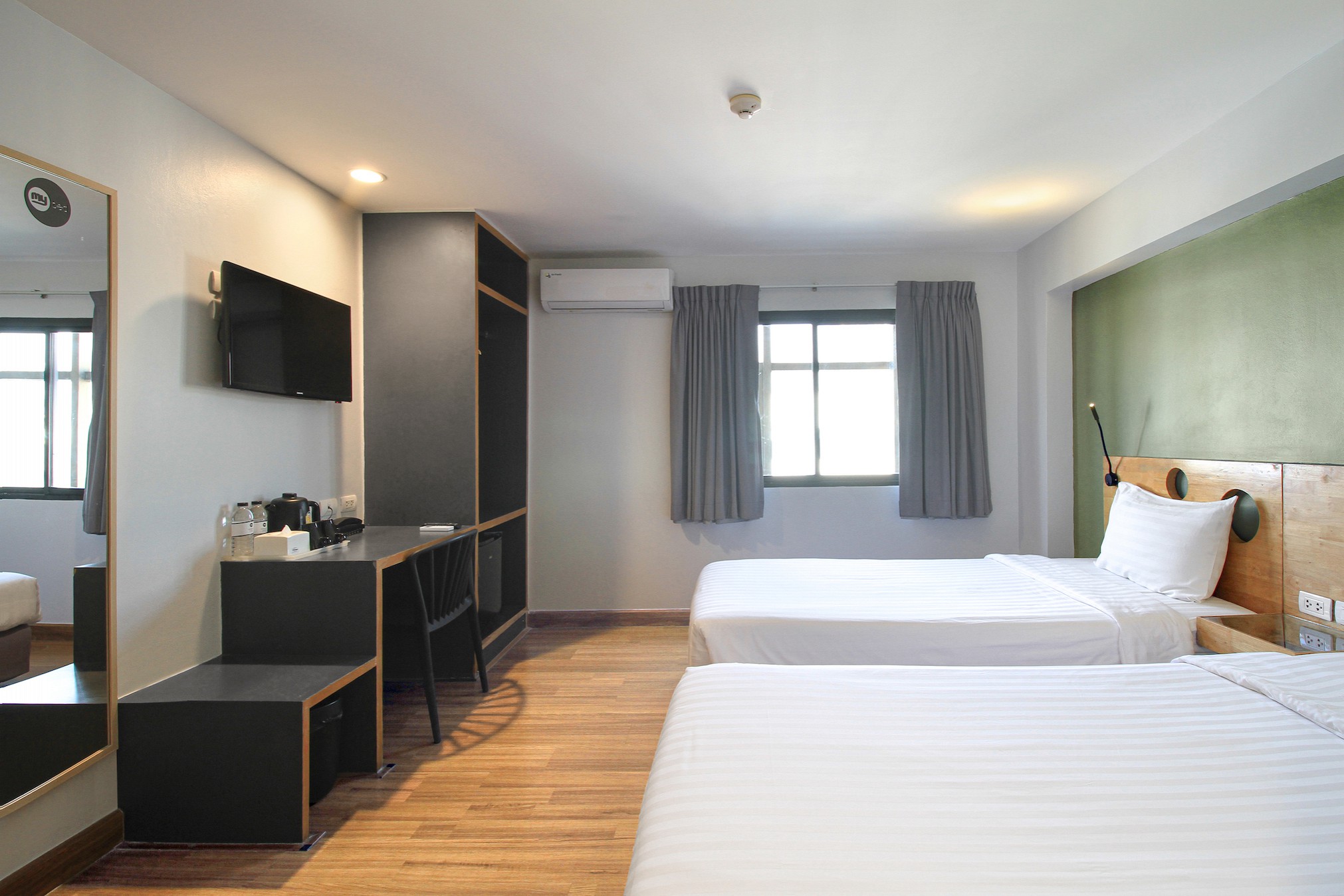 Standard Twin Room